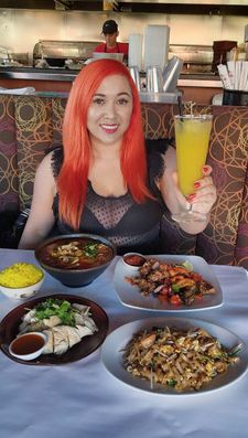 Instagram post by @steph.eatsntravels