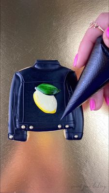 Instagram post by @sweetjunebakery