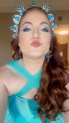 Instagram post by @tallglassofcline