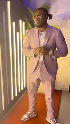 Instagram post by @teamjreall