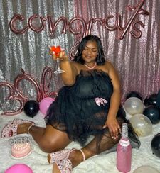 Instagram post by @thatssodollie