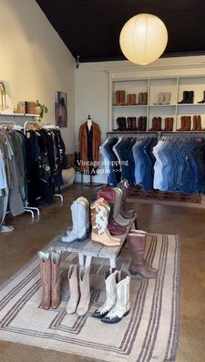 Instagram post by @theaustinaesthetic