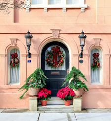 Instagram post by @thecharlestonlens