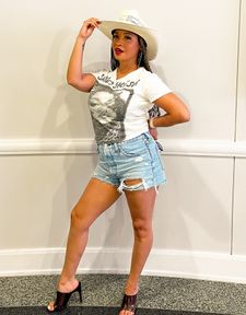 Instagram post by @thee_ad