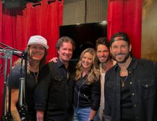 Instagram post by @thekellysutton