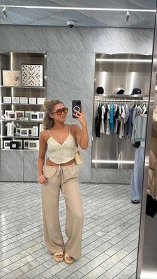 Instagram post by @themaliaelaine
