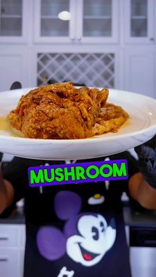 Instagram post by @tommythemushroomman