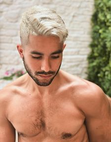 Instagram post by @toujoursdimanche