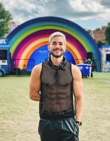 Instagram post by @toujoursdimanche