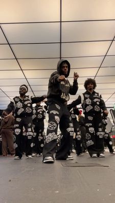 Instagram post by @ty_live