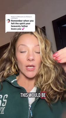 Instagram post by @uncertainlycarly