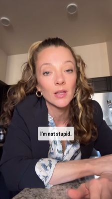 Instagram post by @uncertainlycarly