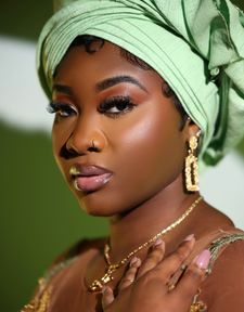 Instagram post by @v.lens