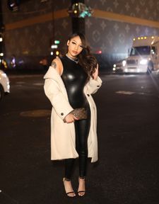 Instagram post by @v.lens