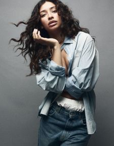 Instagram post by @valeriebatalla