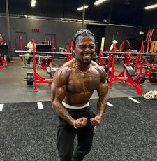 Instagram post by @valleyymuscle