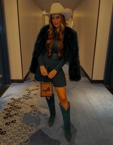 Instagram post by @velvetbrumby