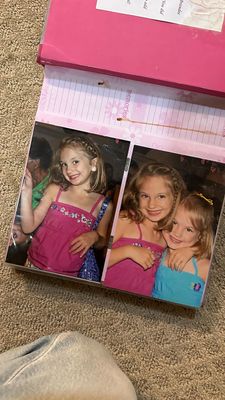 Instagram post by @victoriahiegel