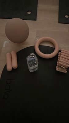 Instagram post by @victoriahiegel