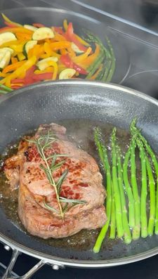 Instagram post by @viki_america