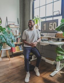 Instagram post by @wallstreetpaper