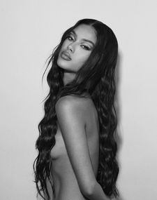 Instagram post by @yarelisdenise