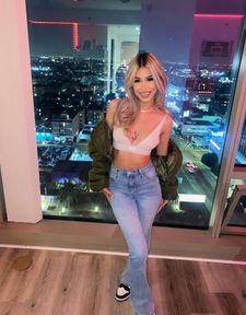 Instagram post by @yerlinivette