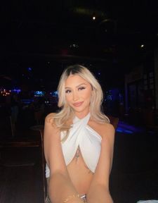 Instagram post by @yerlinivette